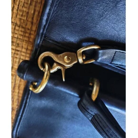 Authentic Coach 9927 Black Glove Leather Willis Station Crossbody Shoulder Bag - Picture 8 of 10